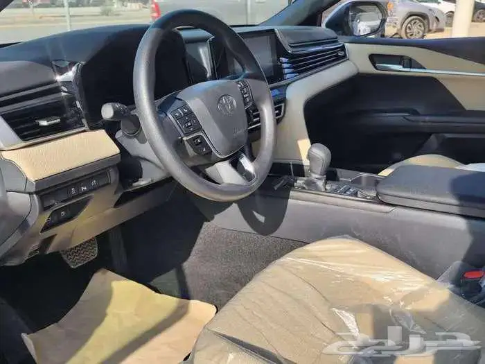 تويوتا كامري E ستاندر 2025 سعودي بنزين 5