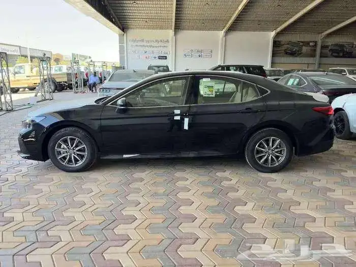 تويوتا كامري E ستاندر 2025 سعودي بنزين 2
