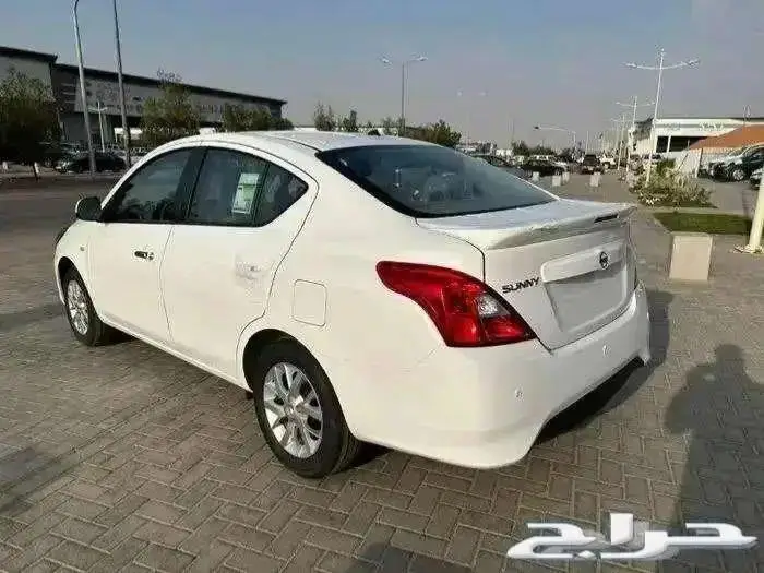 نيسان صني الشكل القديم والجديد موديل 2024 9