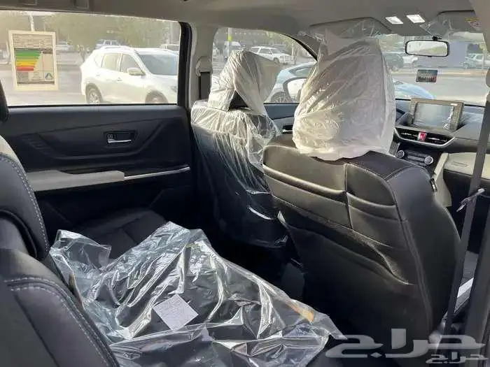 تويوتا فيلوز م2025 متوفر جميع الالوان 9