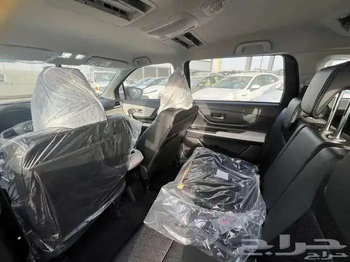 تويوتا فيلوز م2025 متوفر جميع الالوان 8