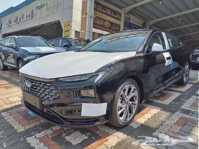 فورد توروس ترند و امبينتي و تيتانيوم 2026 و 2025 1