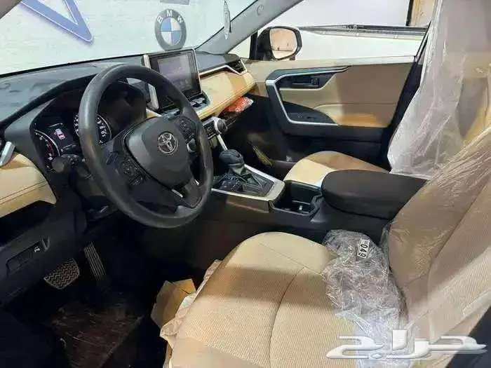 تويوتا راف فوردبل و بدون دبل بنزين 2025 سعودي اقل سعر 4