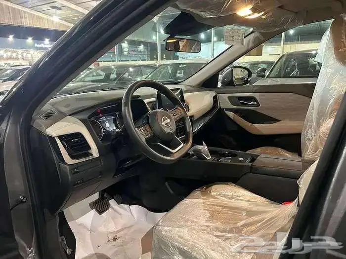 نيسان اكستريل 7 مقاعد ستاندر دبل و بدون دبل 2025 3