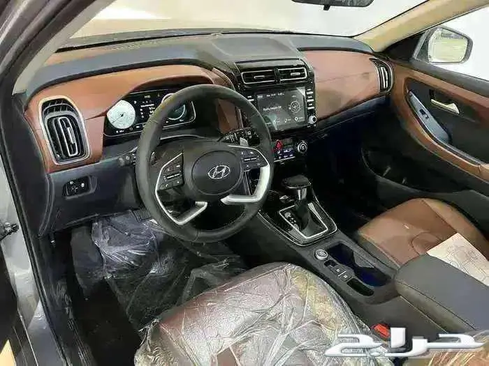 هيونداي كريتا كمفورد 2025 متوفره لدي معرض خالد كاش وتمويل 4