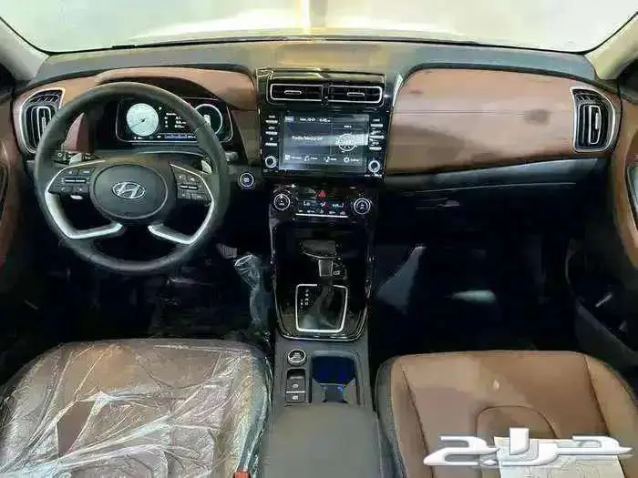 هيونداي كريتا كمفورد 2025 متوفره لدي معرض خالد كاش وتمويل 5