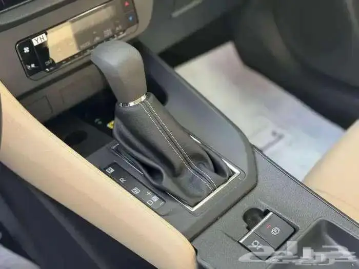 تويوتا يارس 2026 Y ستاندر جديد بالنقد والتقسيط 12