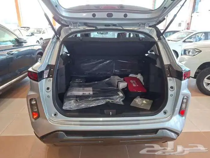 تويوتا اوربان كروزر 2025 فل كامل GLX 3