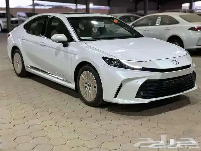 تويوتا- كامري- LE- بنزين -2025-بطاقه-سعودى 7