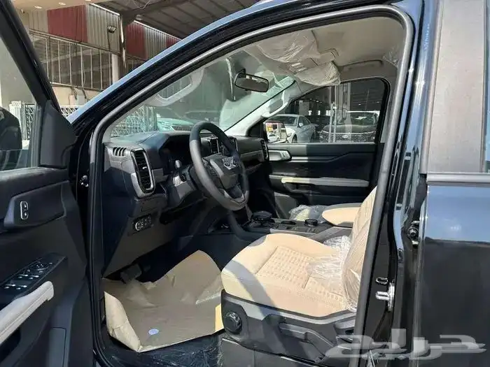 فورد ايفريست XLS موديل 2025 دفع باعي كاش اقساط 3