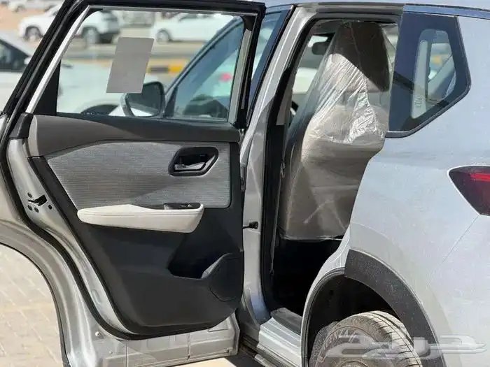 نيسان اكستريل ستاندرد 5 7 مقاعد 2026 16