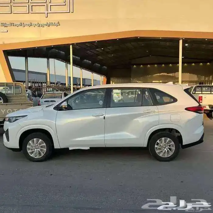 تويوتا انوفا بنزين GL 2026 سعودي 1