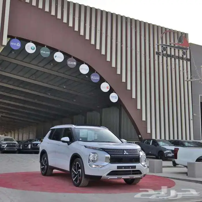 ميتسوبيشى اوتلاندر نص فل وفل كامل 2025 2