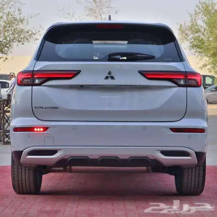 ميتسوبيشى اوتلاندر نص فل وفل كامل 2025 4