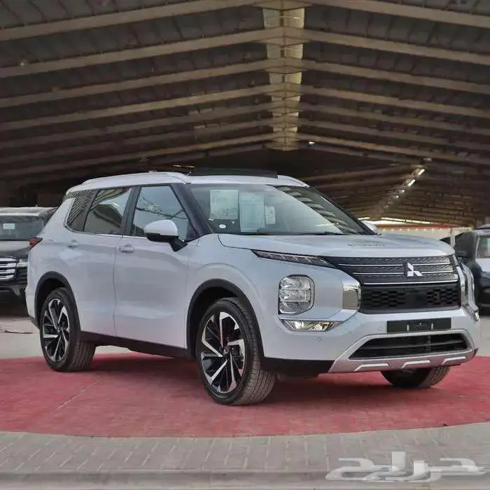ميتسوبيشى اوتلاندر نص فل وفل كامل 2025 5