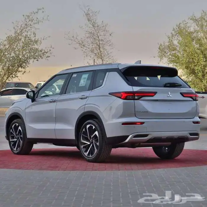 ميتسوبيشى اوتلاندر نص فل وفل كامل 2025 6