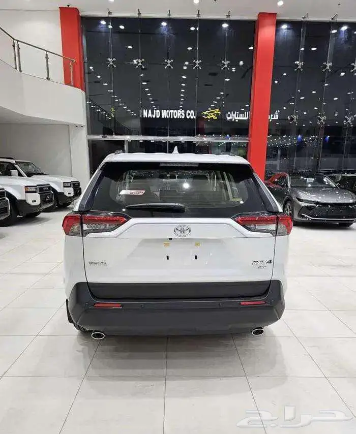 تويوتا راف فور موديل 2025 XLE بنظام الإيجار المنتهي بالتمليك 10