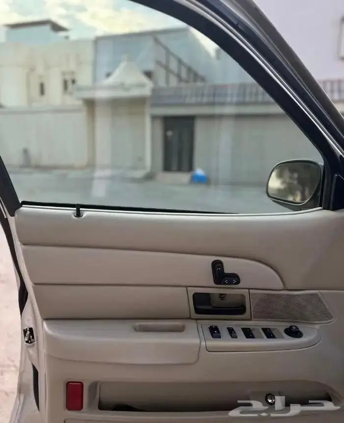 فورد فكتوريا نضيف 2011 12