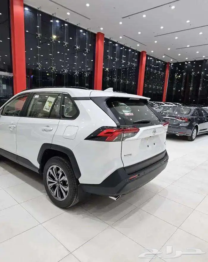 تويوتا راف فور موديل 2025 XLE بنظام الإيجار المنتهي بالتمليك 8