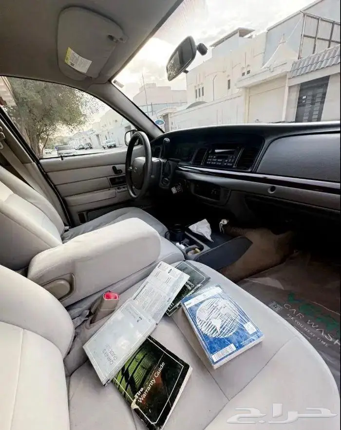 فورد فكتوريا نضيف 2011 10