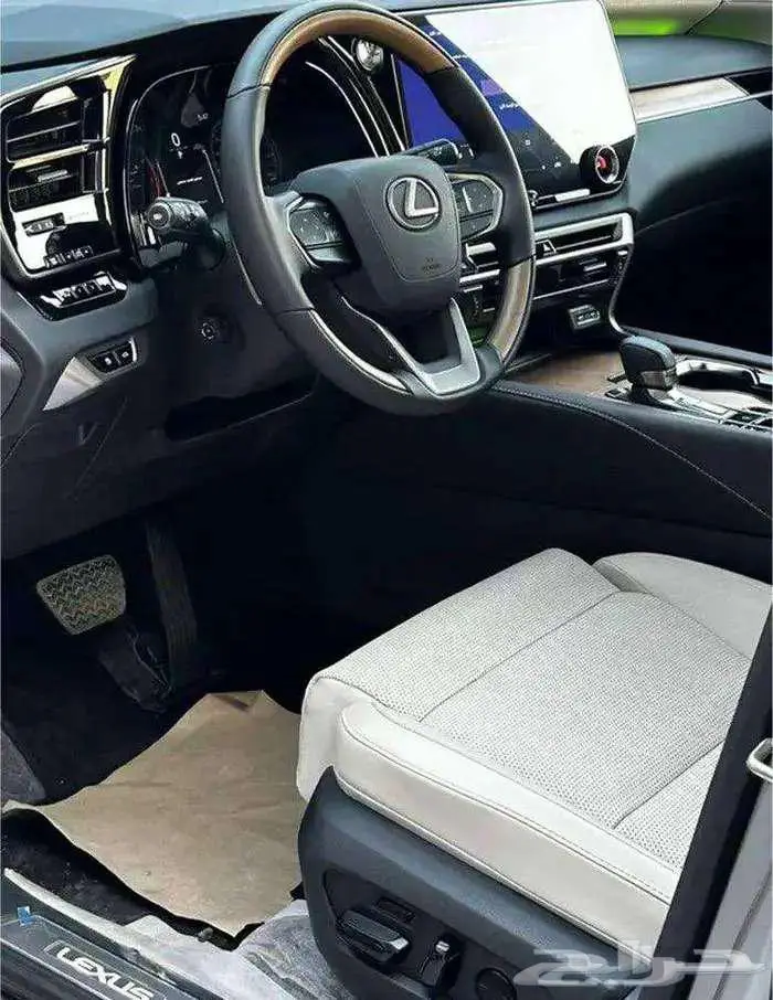 لكزس RX350-BBموديل 2025 9