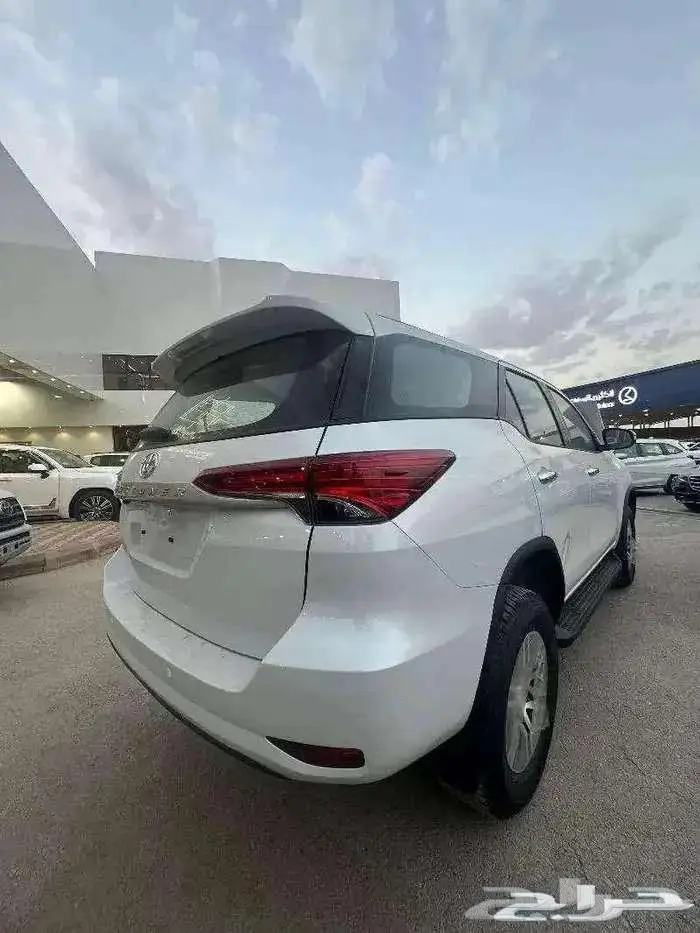 تويوتا فورتشنر GX2 2025 3