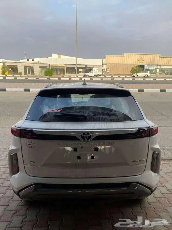 اوربان كروزر 2026 GL و كاش و اقساط ( ابيض واسود ورمادي ) 1