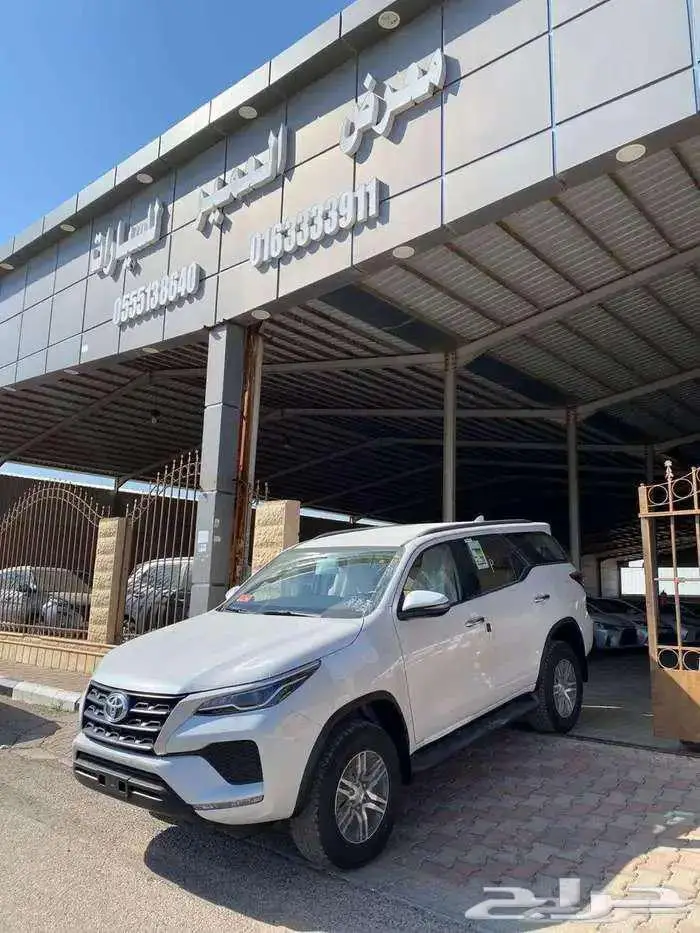 تويوتا فورتشنر 2025 ديزل و بنزين GX دبل كاش و اقساط 0