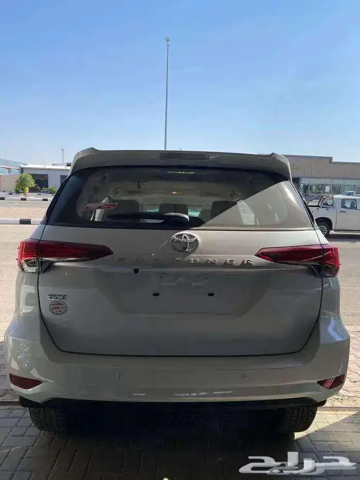 تويوتا فورتشنر 2025 ديزل و بنزين GX دبل كاش و اقساط 4