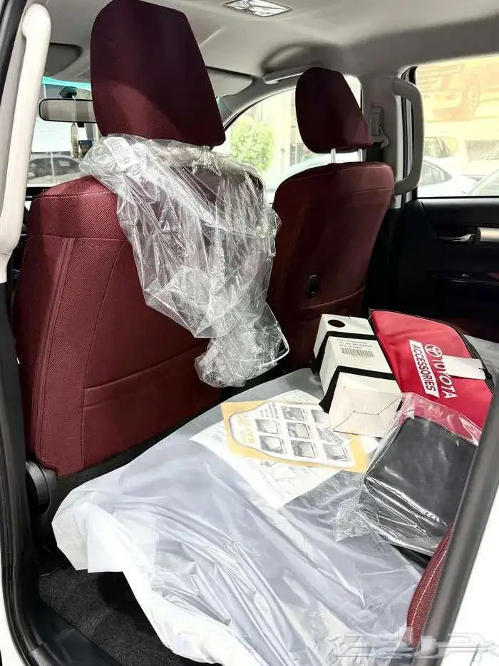 هايلوكس غمارتين S-GLX 4 4 اوتوماتيك بنزين 2025 5