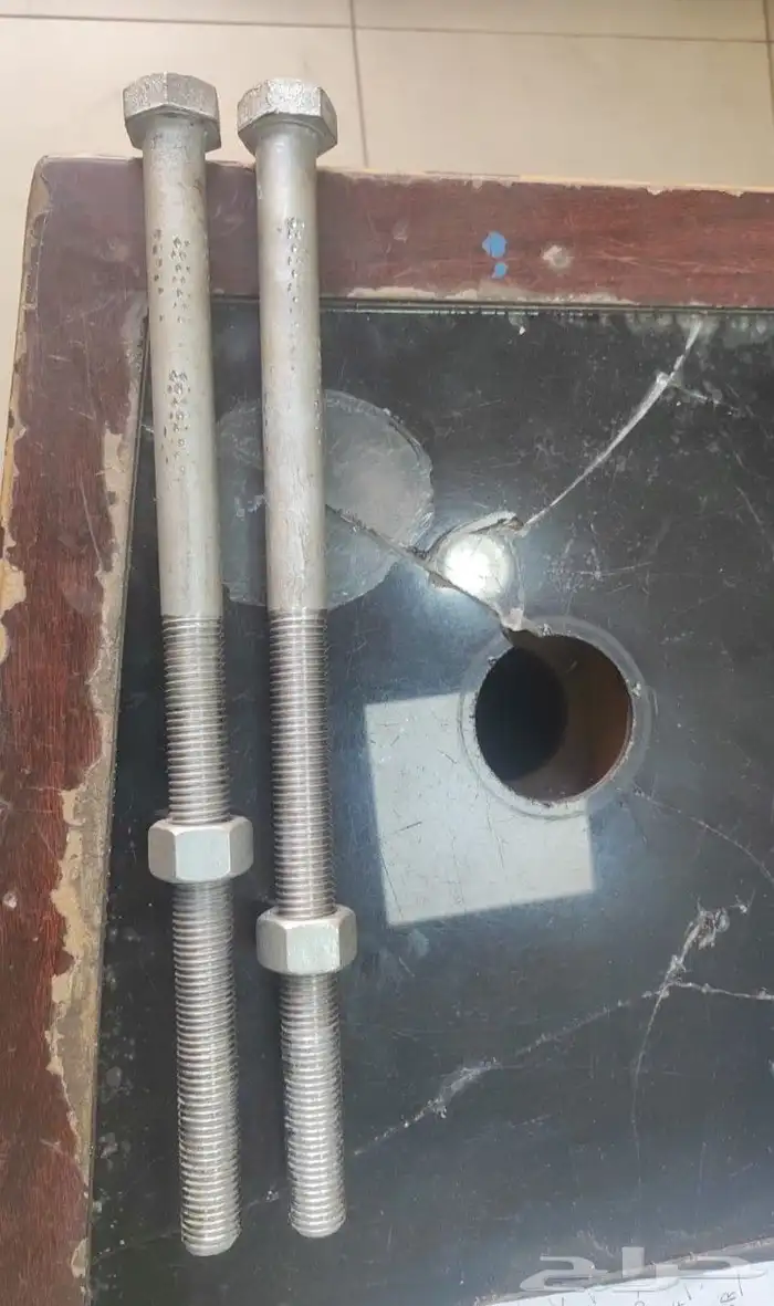 نصنع البراغي بجميع اشكالها جي بول ال بول سن كامل نص سن. 0