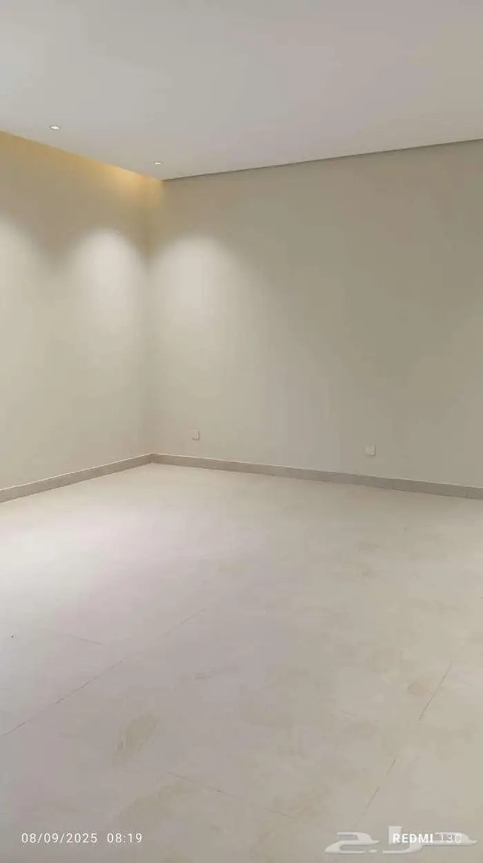 فلل بالحلقة الشرقية سعر مليون و390الف 15