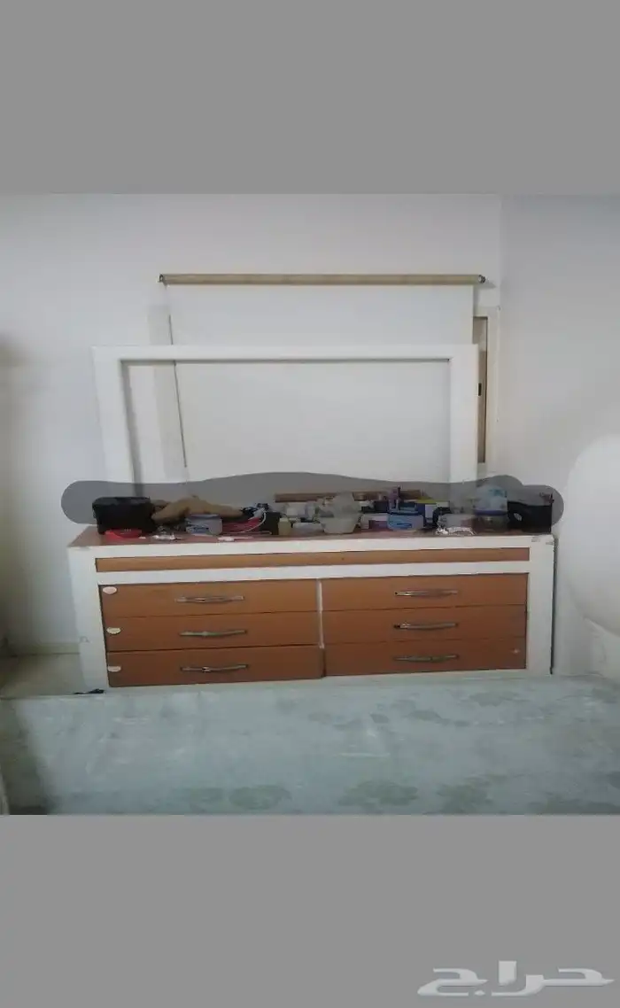 تسريحه لون بني وابيض سليمه بحاجه الى مرآه فقط 1