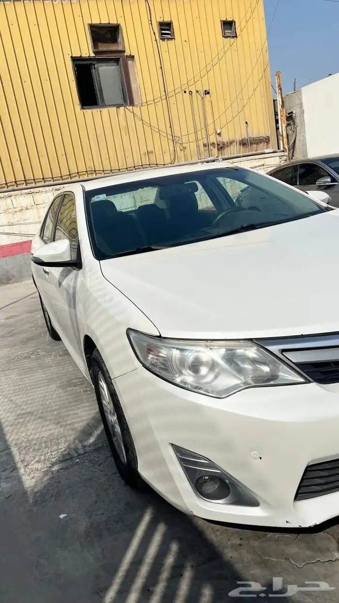 كامري 2014 السياره مفحوصه وجاهزه للاستخدام البيلع لاعلى سعر 4