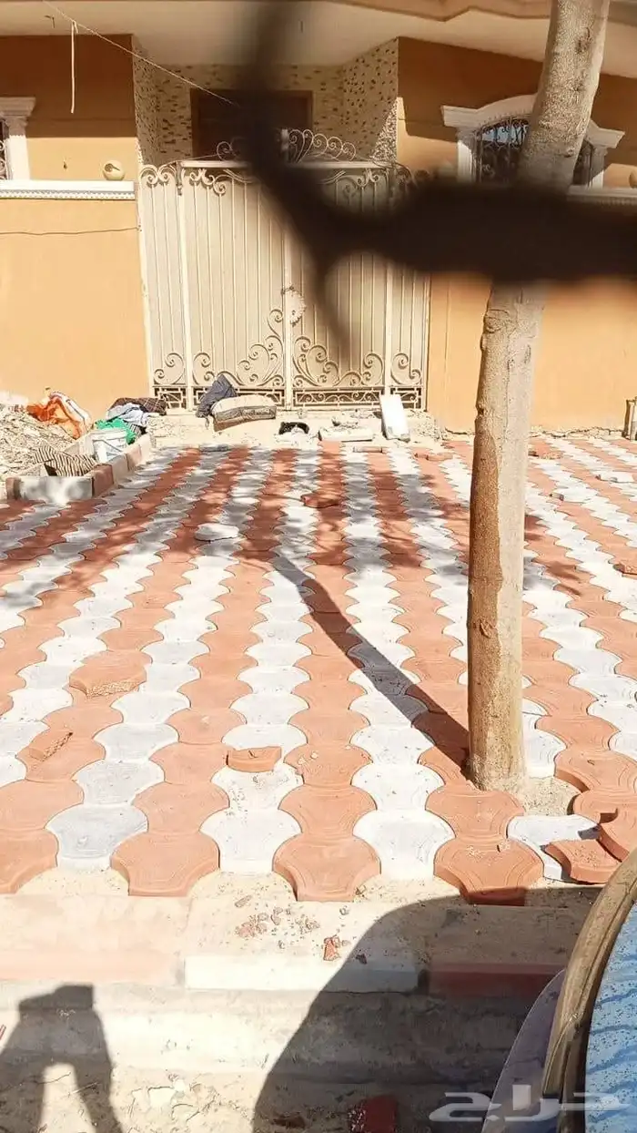 ابو ادهم معلم ومقاول بندورا وانترلوك شغل مخططات وحدائق أحواش 3