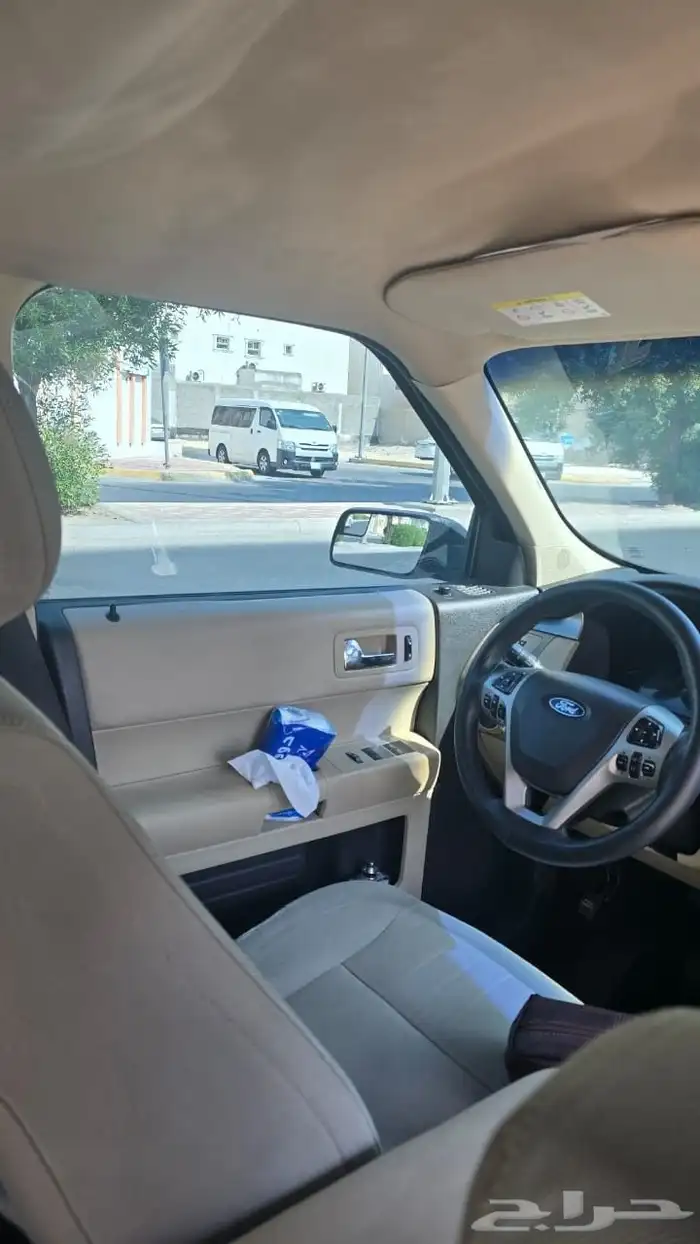 سياره فلكس فورد 2013 4