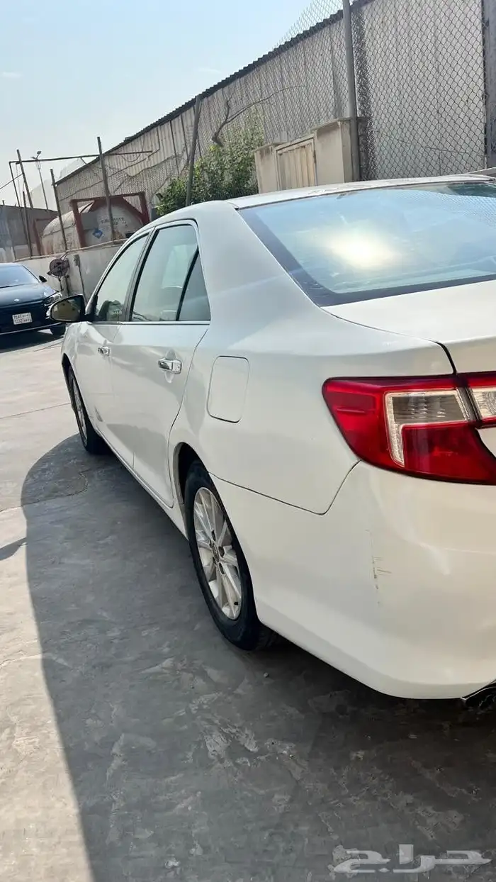 كامري 2014 السياره مفحوصه وجاهزه للاستخدام البيلع لاعلى سعر 0