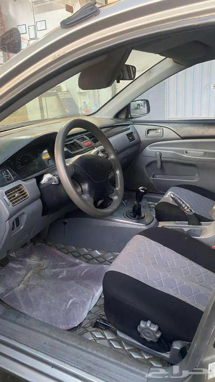 سيارة لانسر مستوبيشي للبيع 6