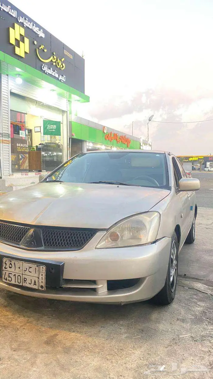 سيارة لانسر مستوبيشي للبيع 7