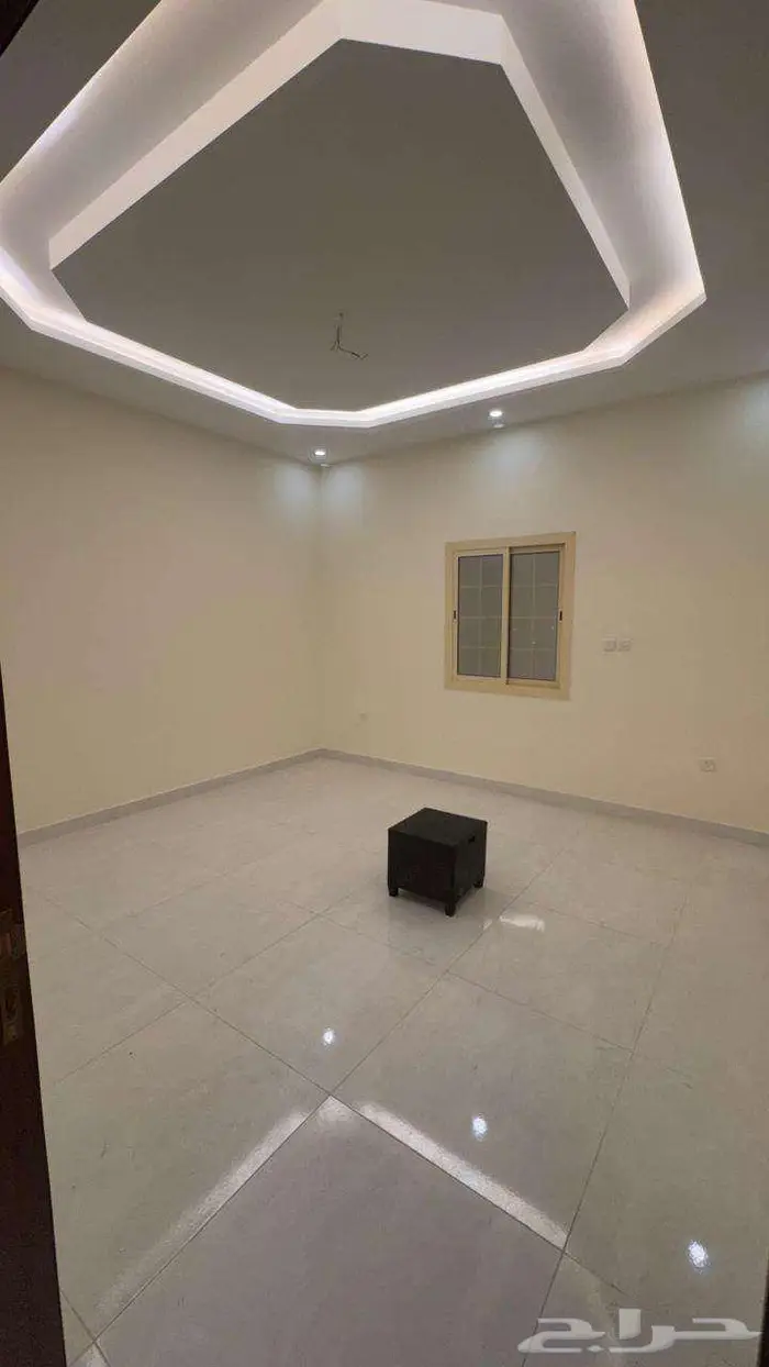 للبيع فيلا راقية بحي الفيصلية 11
