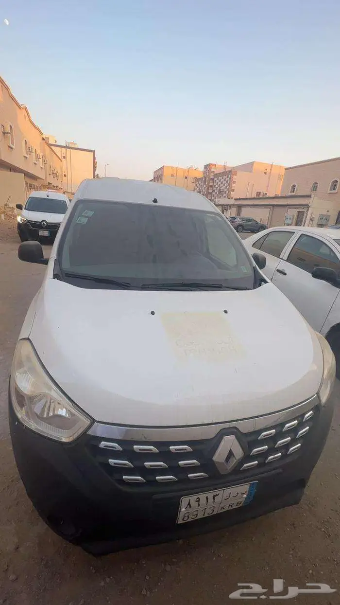 رينو دوكر بنزين 2020 1