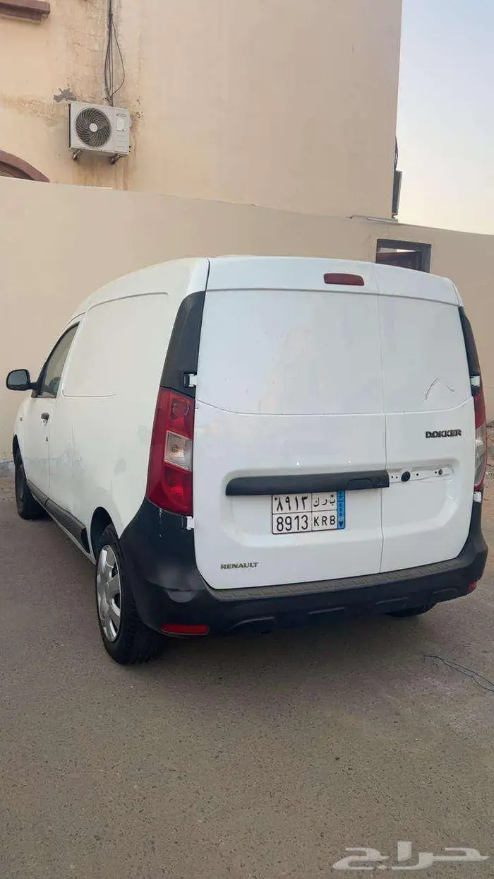 رينو دوكر بنزين 2020 6