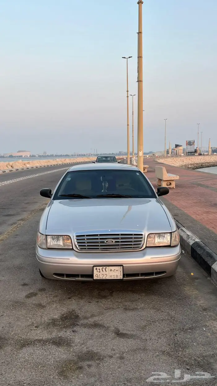 فورد فكتوريا نضيف 2011 3