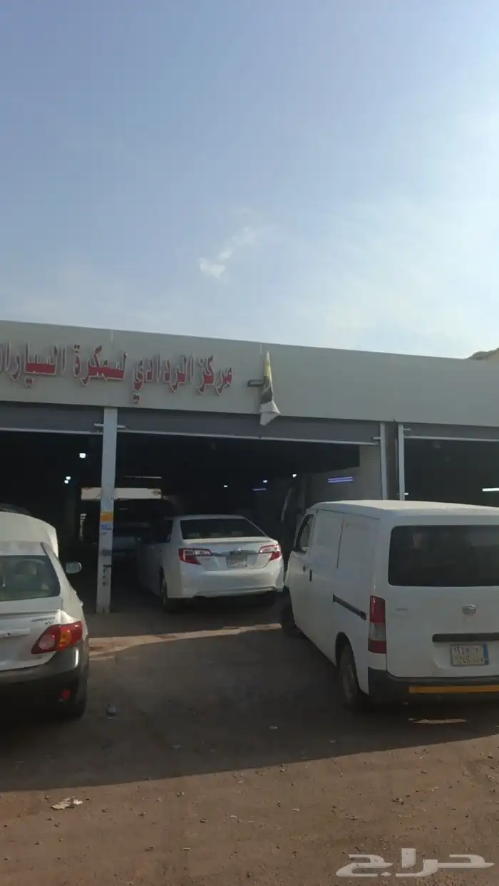 سياره دايهاتسو فان بضاءع للبيع السياره نصيفه وتس فق 3