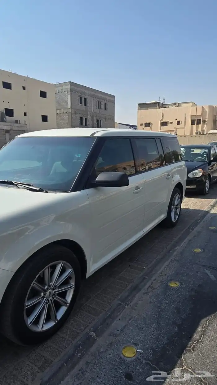 سياره فلكس فورد 2013 6