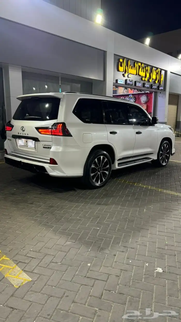 لكزس 2021 بلاك اديشن 2