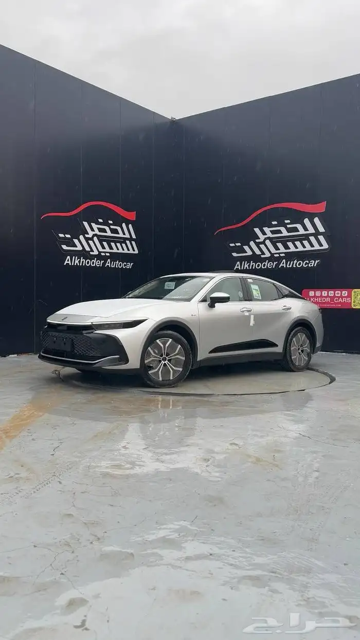 تويوتا كراون 2025 بريميوم لدى شركة عبدالمجيد الخضر 0