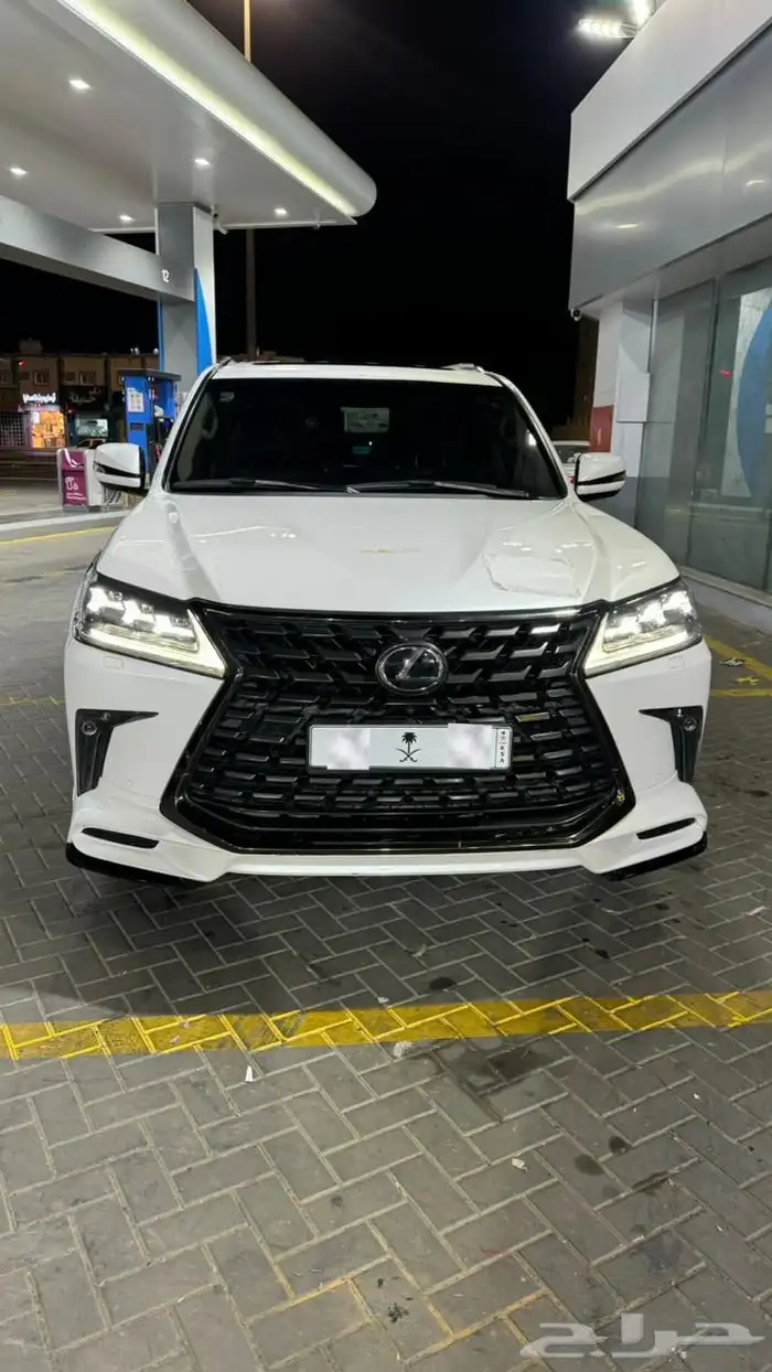 لكزس 2021 بلاك اديشن 4