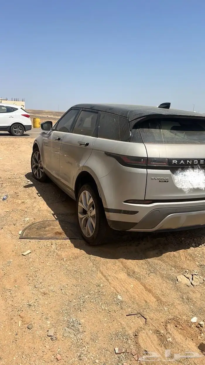 للبيع لاند روفر ايفوك مصدوم موديل 2020 3
