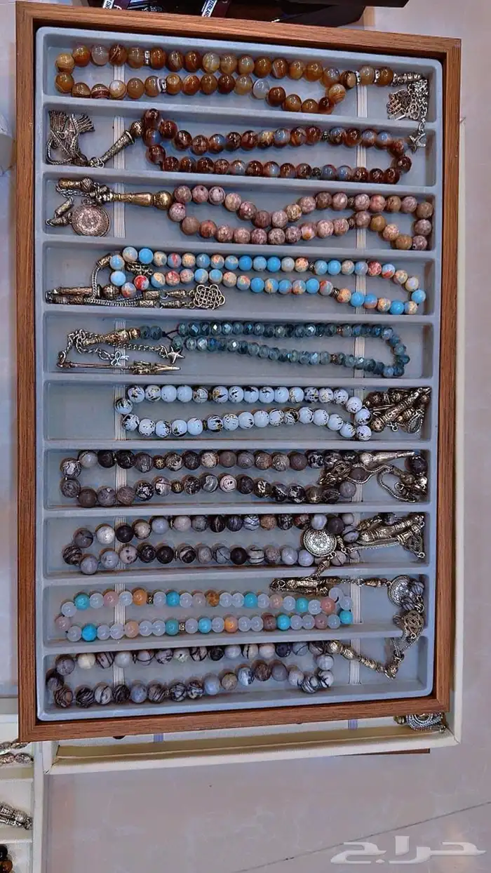 سبح ساعات اساور. اصلي وماركات 23